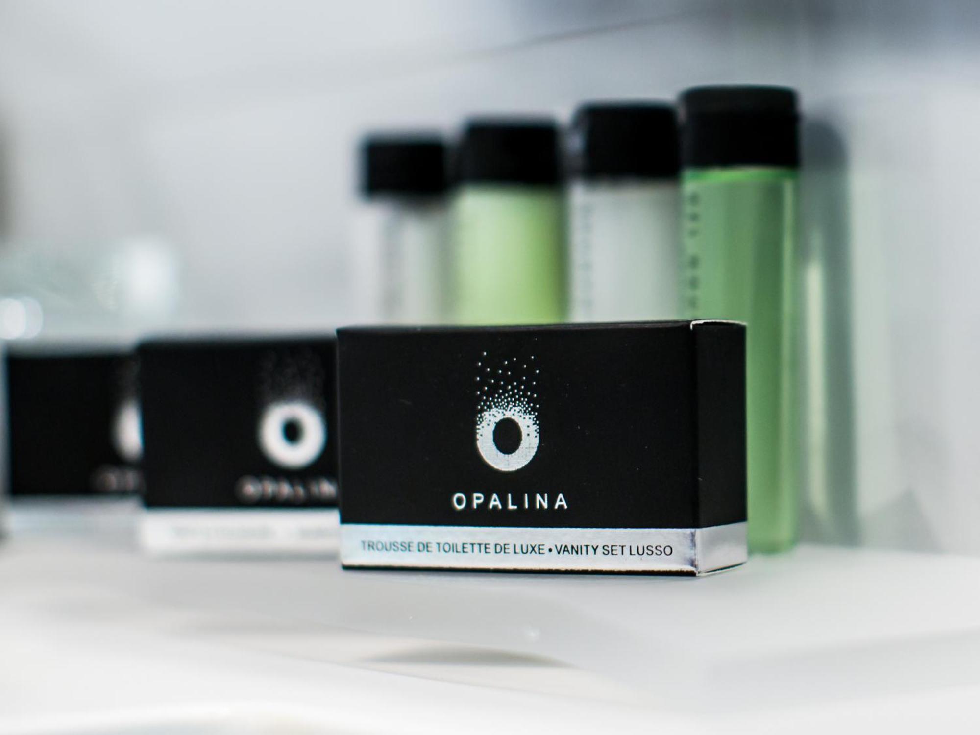 Otl Gouverneur Sherbrooke Ngoại thất bức ảnh Opalina soap